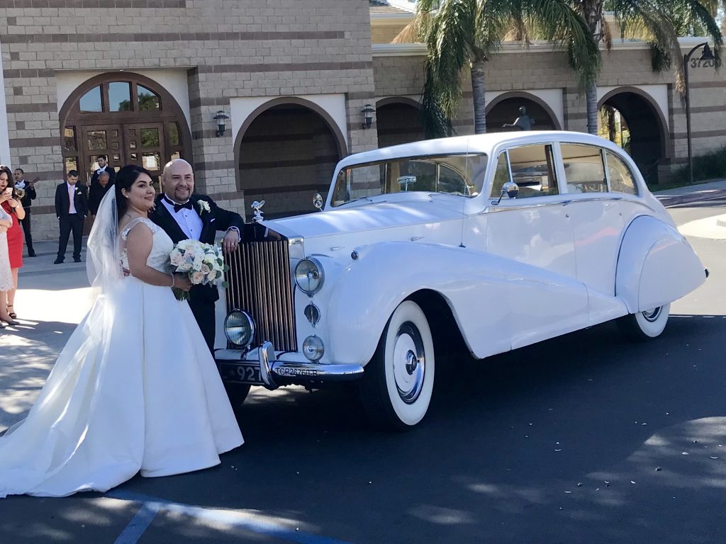 Wedding Cars | Vintage Car Rental | Luxury Wedding Car and Limousines